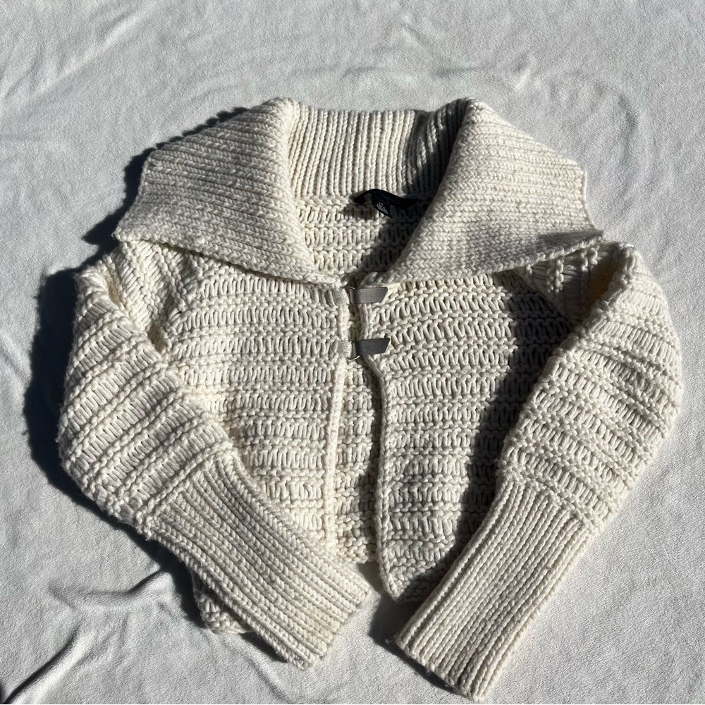 White guess collection open sweater